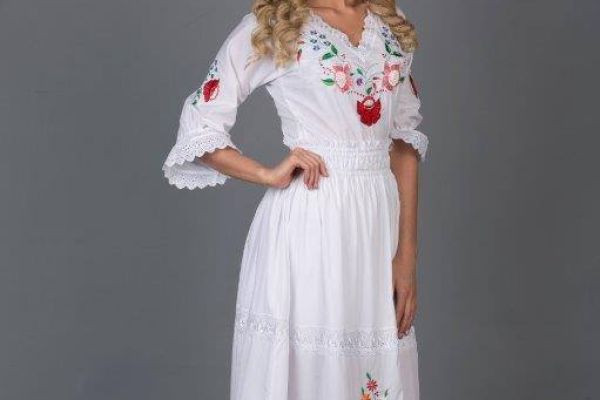 senanszkyflora-missintercontinentalhungary22cdd8301f-3503-08ea-3f82-c5c6acd573a3EA994C49-3F8D-8DFD-8ED8-1459BB713515.jpg