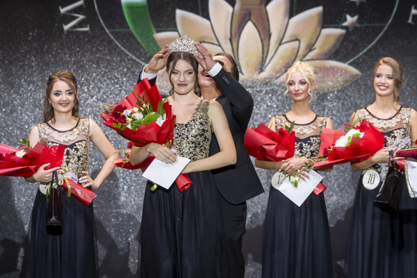 blikk-magyarok-vilagszepe-finale-5057FCCE6-2C7C-653D-20C7-AF8CF093036B.png